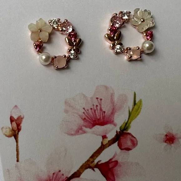 925 Rose Gold Wreath Pink Diamanté White Flower Butterfly Stud Earrings - Picture 5 of 5